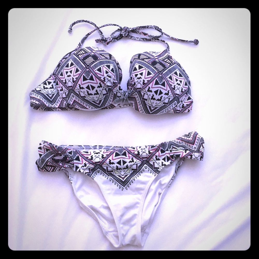 Victoria’s Secret PINK bikini set!